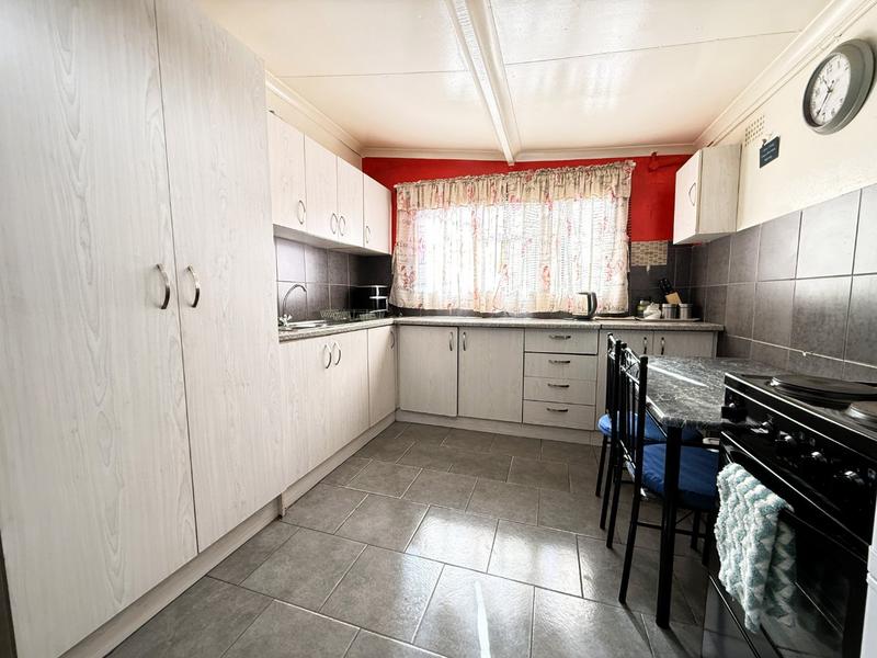 2 Bedroom Property for Sale in West Bank Western Cape
